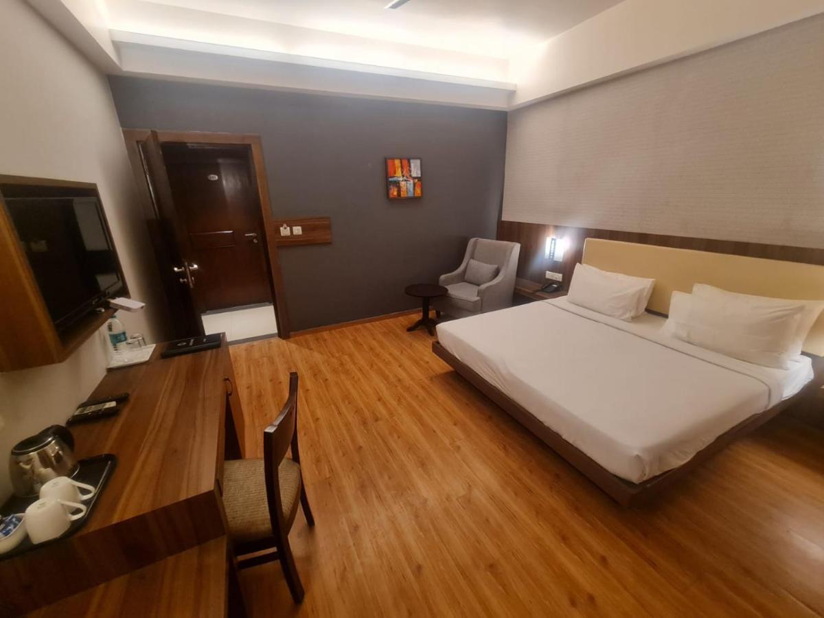 Hotel Lemon Park Haldwani Exterior photo